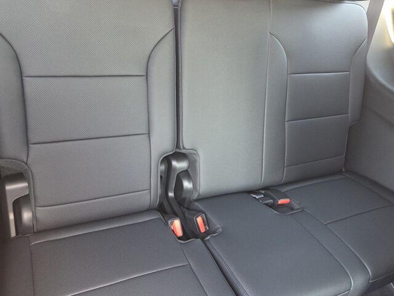 new 2026 Chevrolet Traverse car, priced at $44,020