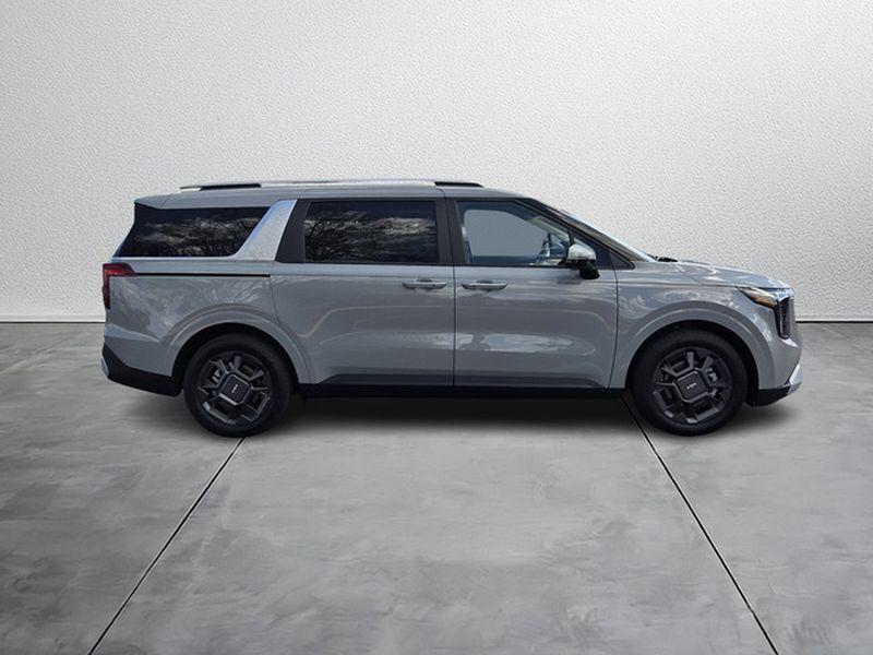 used 2026 Kia Carnival Hybrid car, priced at $40,986
