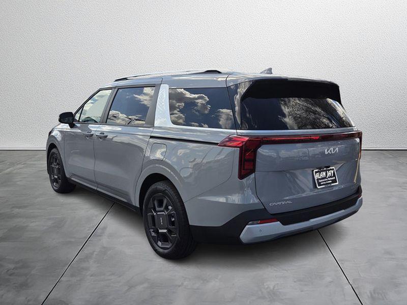 used 2026 Kia Carnival Hybrid car, priced at $40,986