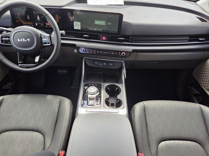 used 2026 Kia Carnival Hybrid car, priced at $40,986