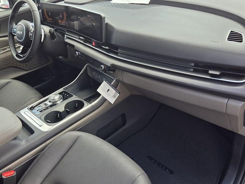 used 2026 Kia Carnival Hybrid car, priced at $40,986