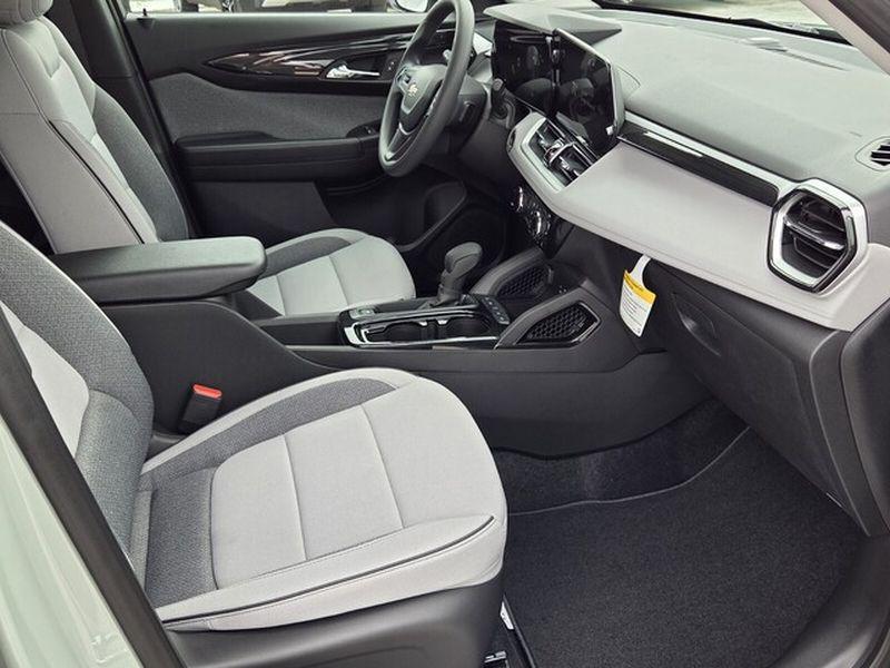 new 2026 Chevrolet TrailBlazer car, priced at $25,185