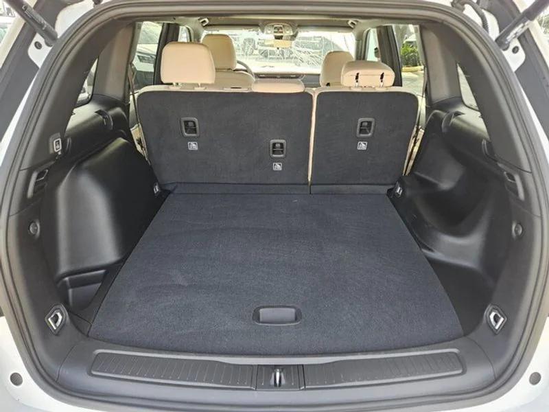 used 2025 Jeep Grand Cherokee car, priced at $44,900