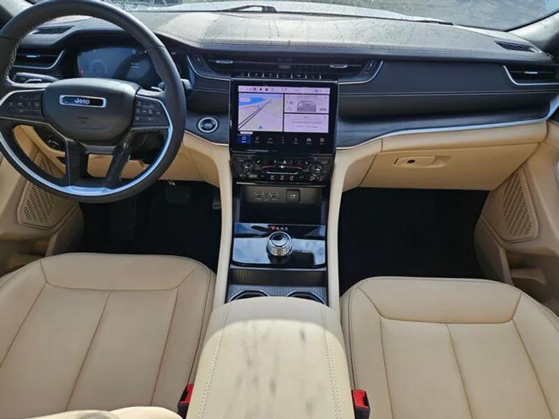 used 2025 Jeep Grand Cherokee car, priced at $44,900