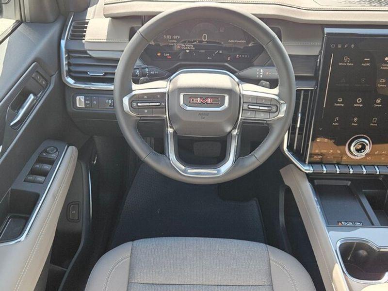 new 2025 GMC Acadia car, priced at $43,791