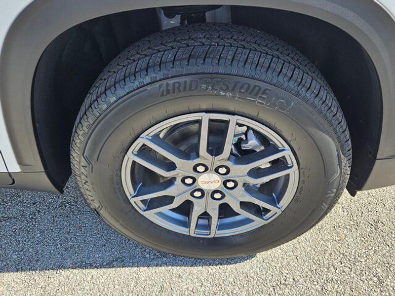 new 2025 GMC Acadia car, priced at $43,791