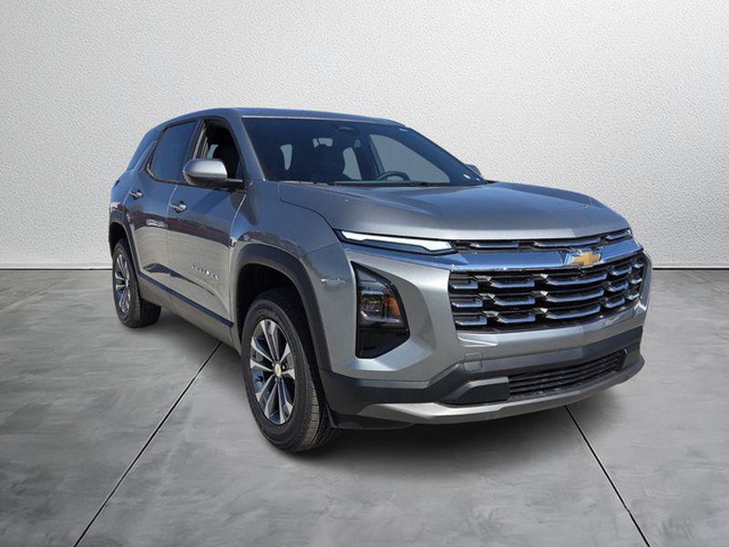 new 2026 Chevrolet Equinox car, priced at $32,345