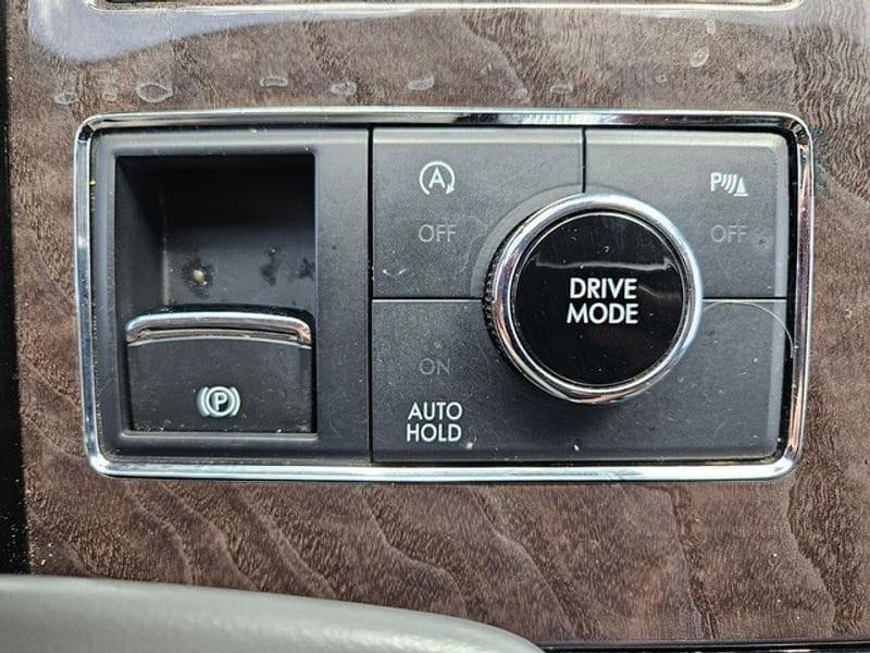 used 2019 Lincoln Navigator L car, priced at $35,995