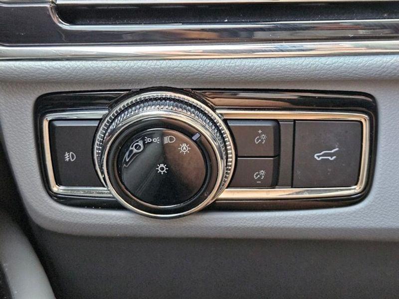 used 2019 Lincoln Navigator L car, priced at $35,995