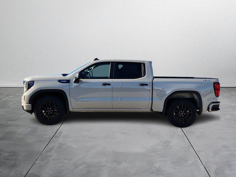new 2026 GMC Sierra 1500 car, priced at $47,030