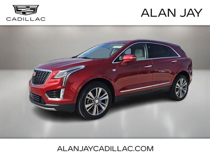 new 2025 Cadillac XT5 car, priced at $55,890