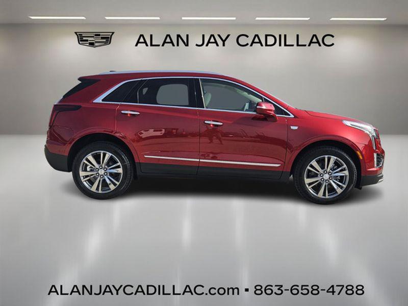 new 2025 Cadillac XT5 car, priced at $55,890