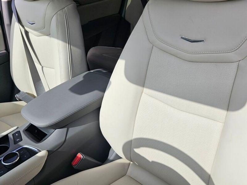 new 2025 Cadillac XT5 car, priced at $55,890