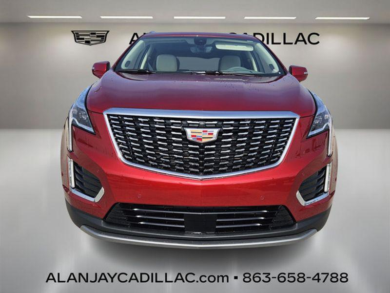new 2025 Cadillac XT5 car, priced at $55,890