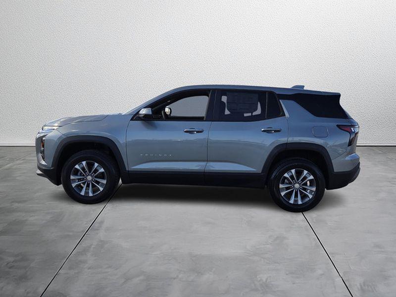 new 2026 Chevrolet Equinox car, priced at $30,495