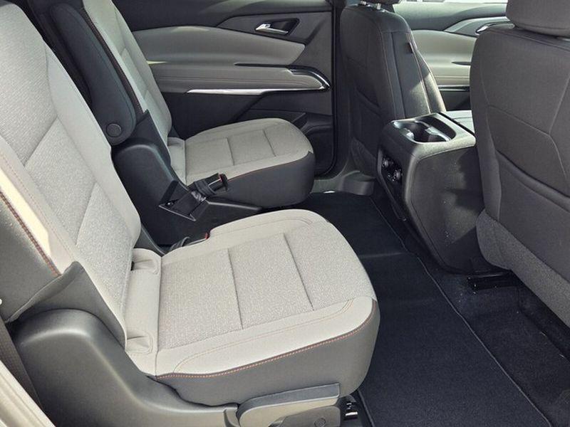 new 2026 Chevrolet Traverse car, priced at $41,795