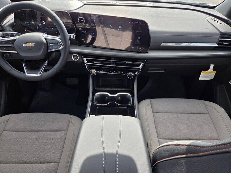 new 2026 Chevrolet Traverse car, priced at $41,795