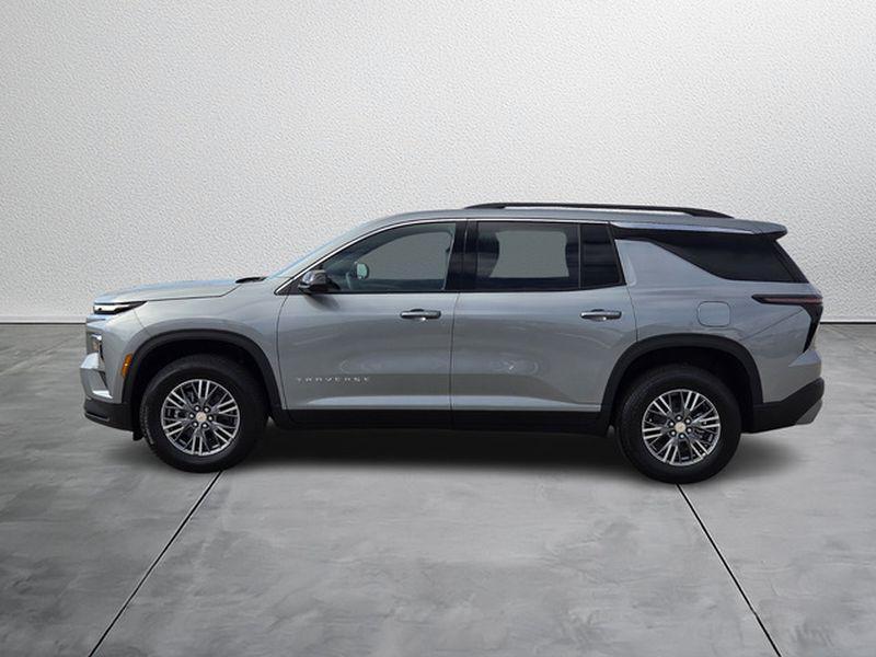 new 2026 Chevrolet Traverse car, priced at $41,795