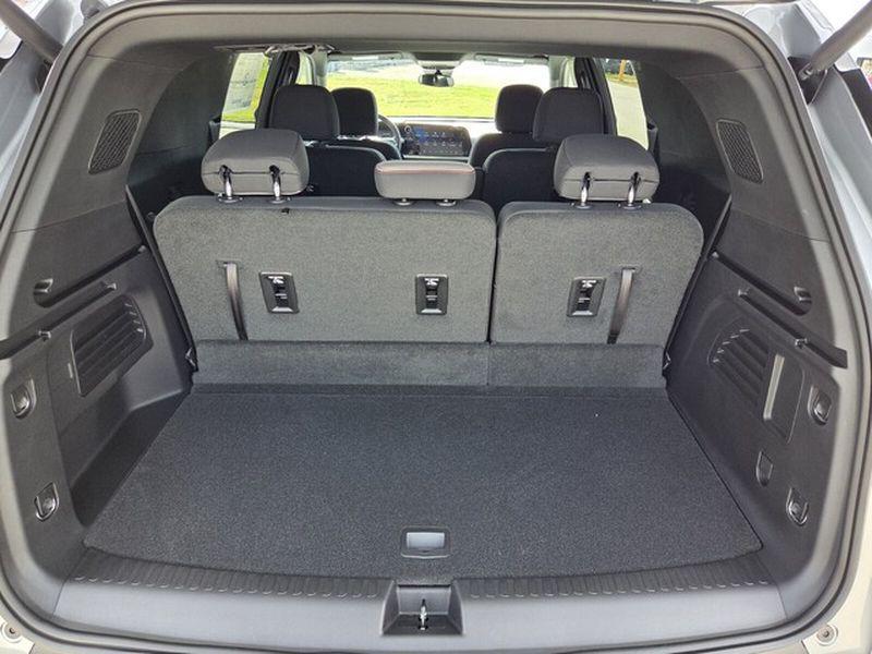 new 2026 Chevrolet Traverse car, priced at $41,795