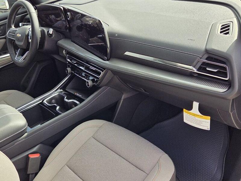 new 2026 Chevrolet Traverse car, priced at $41,795