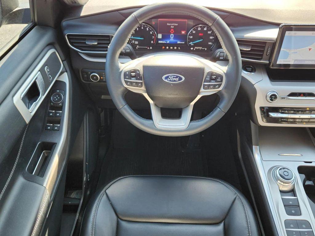 used 2023 Ford Explorer car