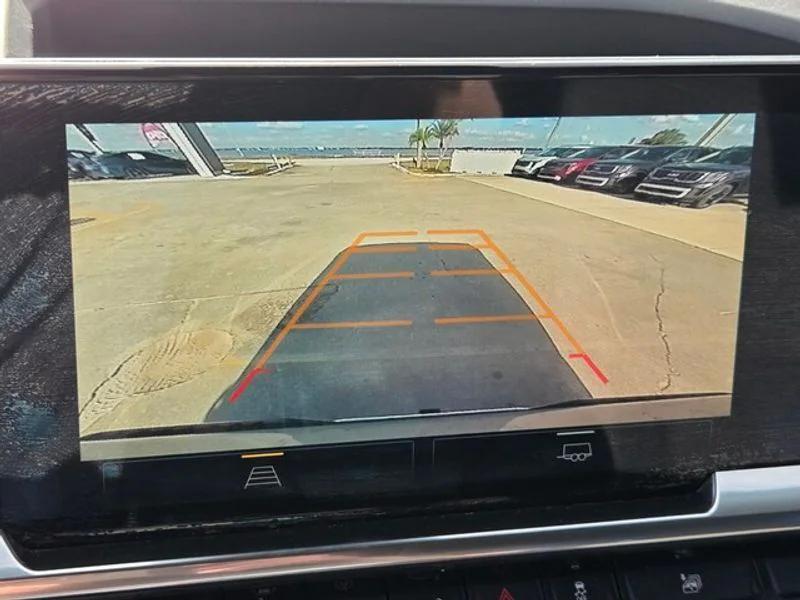 used 2025 Chevrolet Silverado 1500 car, priced at $40,124