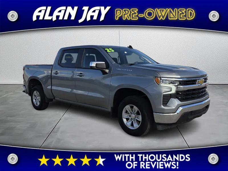 used 2025 Chevrolet Silverado 1500 car, priced at $40,124