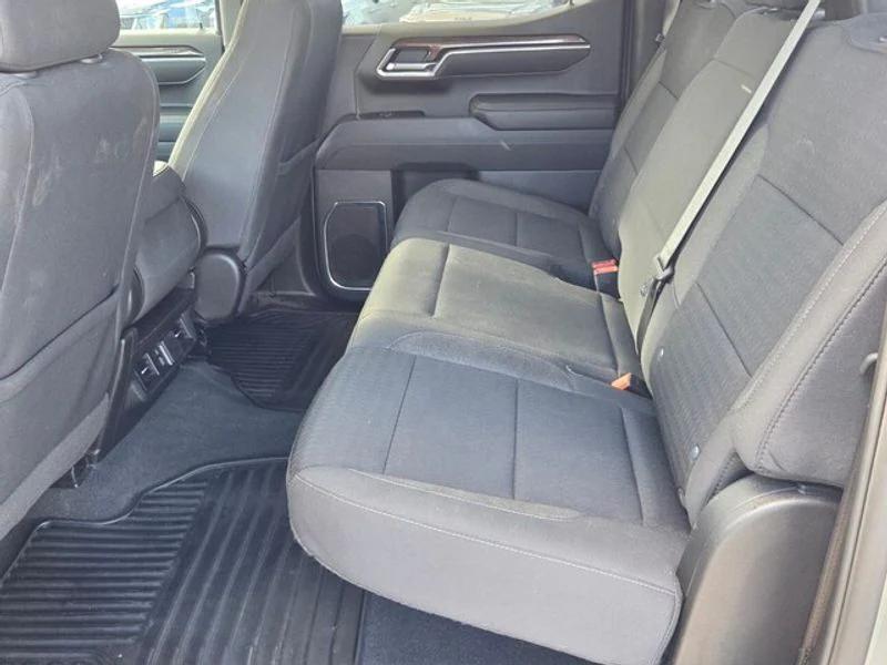 used 2025 Chevrolet Silverado 1500 car, priced at $40,124