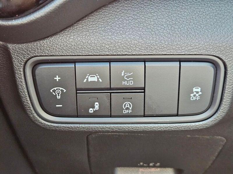 used 2021 Kia Soul car, priced at $23,369