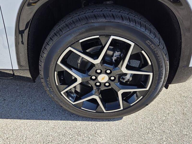 new 2026 Chevrolet Traverse car, priced at $58,090