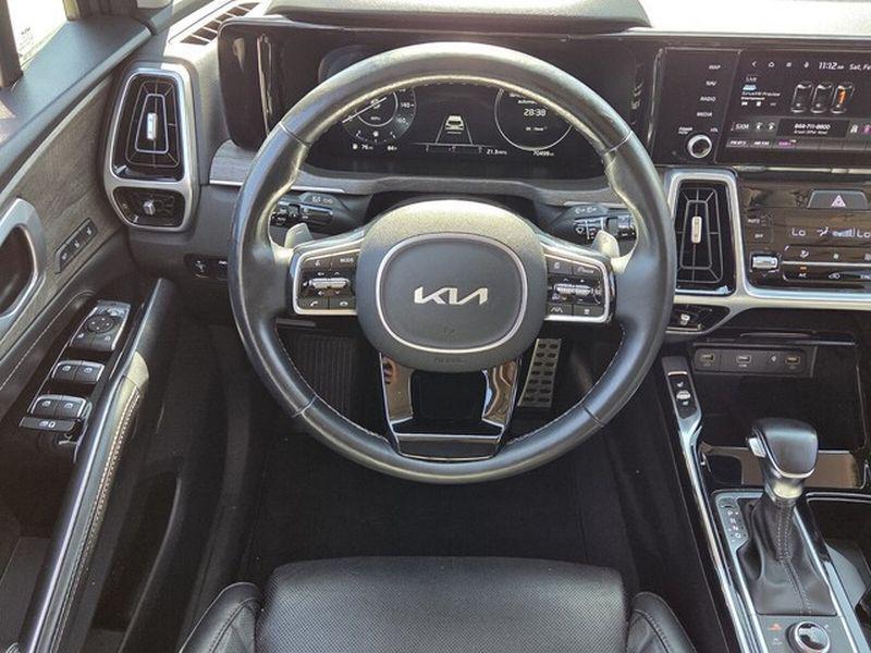 used 2022 Kia Sorento car, priced at $25,489