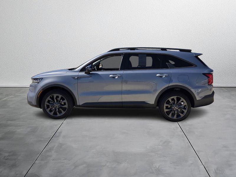 used 2022 Kia Sorento car, priced at $25,489