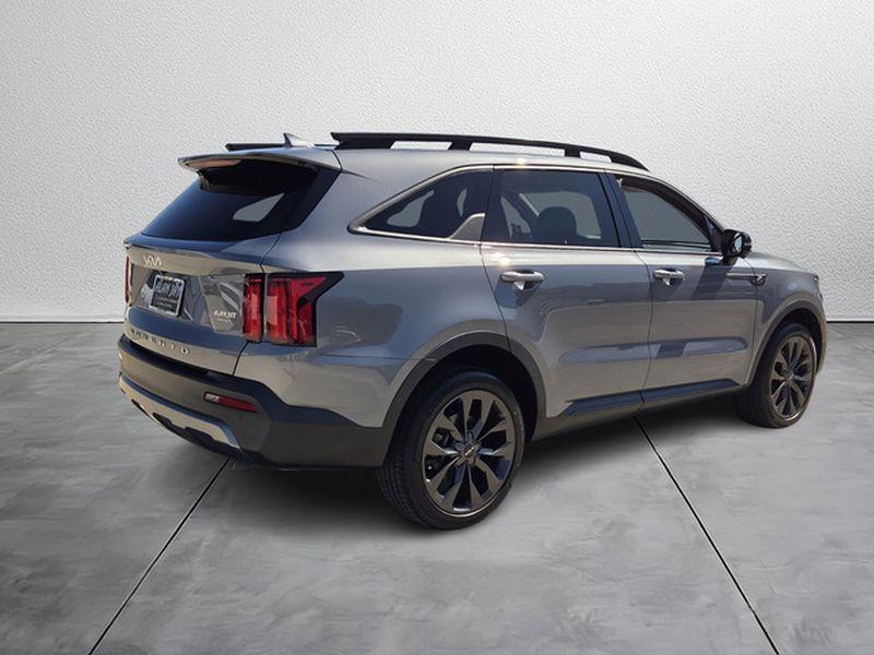 used 2022 Kia Sorento car, priced at $25,489