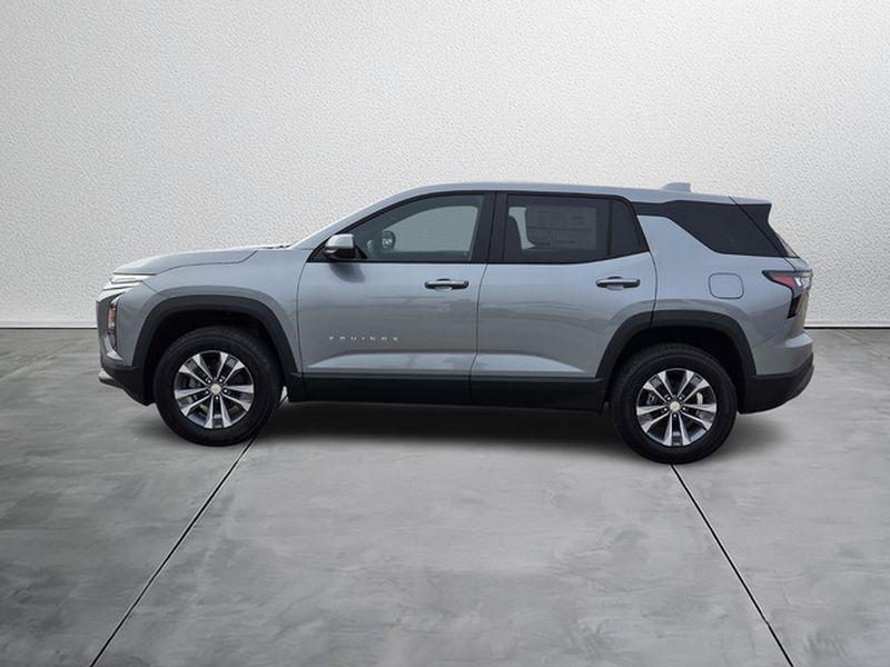 new 2026 Chevrolet Equinox car, priced at $30,295
