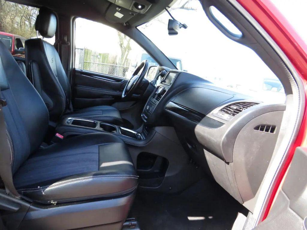 used 2016 Chrysler Town & Country car, priced at $7,997