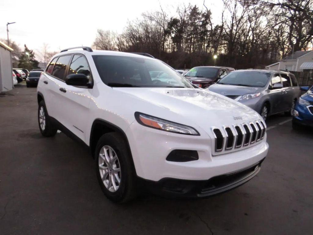 used 2016 Jeep Cherokee car, priced at $6,497