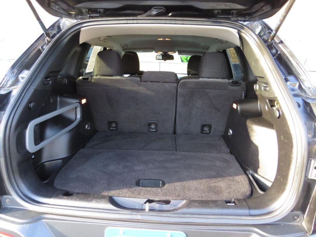 used 2014 Jeep Cherokee car, priced at $5,997