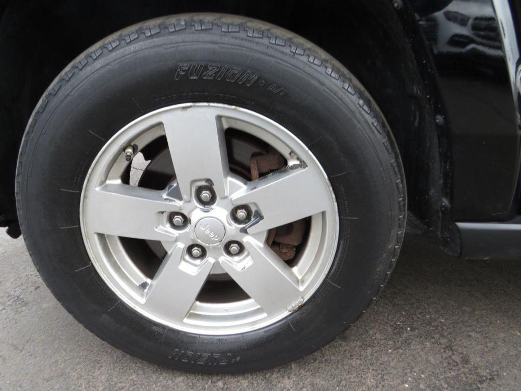 used 2008 Jeep Commander car, priced at $4,997