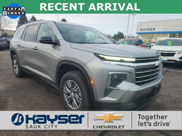 used 2025 Chevrolet Traverse car, priced at $37,998