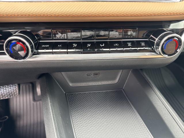 new 2026 Chevrolet Equinox car, priced at $36,304