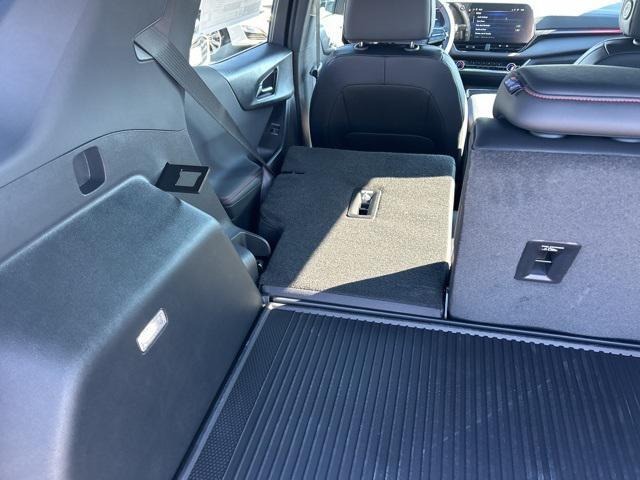 new 2026 Chevrolet Equinox car, priced at $38,718