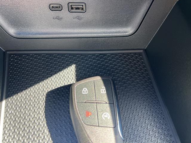 new 2026 Chevrolet Equinox car, priced at $31,195