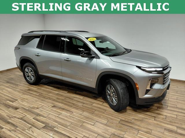 used 2025 Chevrolet Traverse car, priced at $37,999