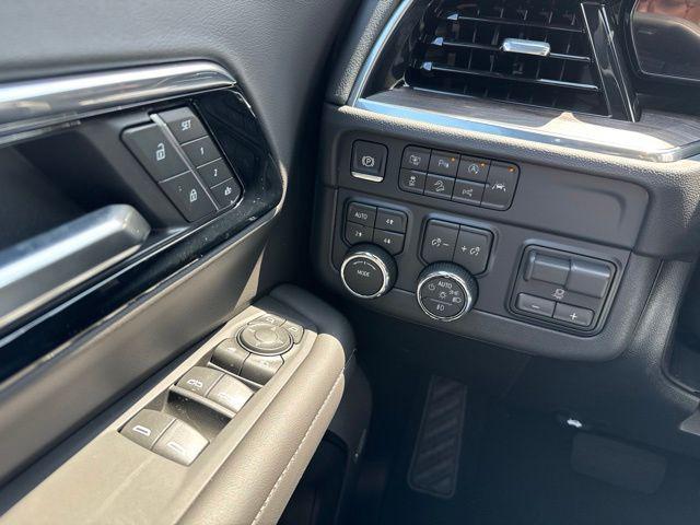 new 2026 Chevrolet Suburban car, priced at $77,027