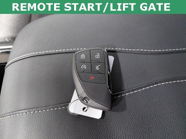 used 2025 Chevrolet Traverse car, priced at $37,499