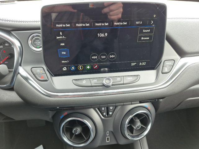 new 2024 Chevrolet Blazer car, priced at $35,685