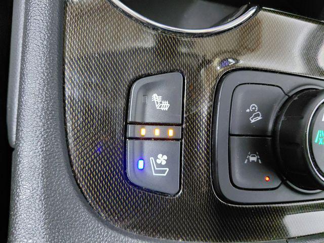 used 2022 GMC Acadia car, priced at $27,099