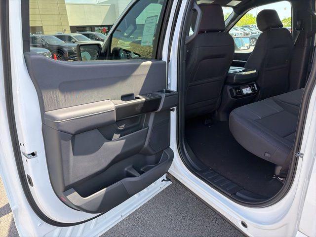 new 2026 Ford F-150 car, priced at $47,835