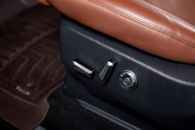 used 2025 Lincoln Navigator car, priced at $95,978