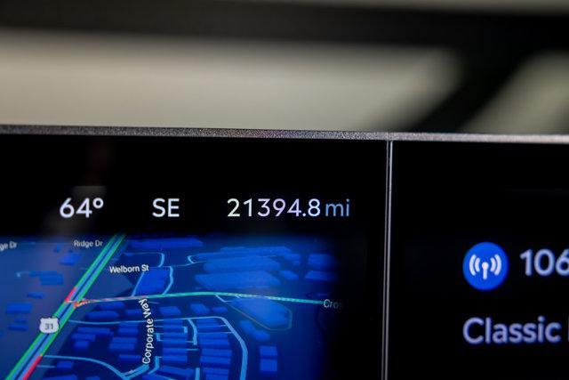 used 2025 Lincoln Navigator car, priced at $95,978